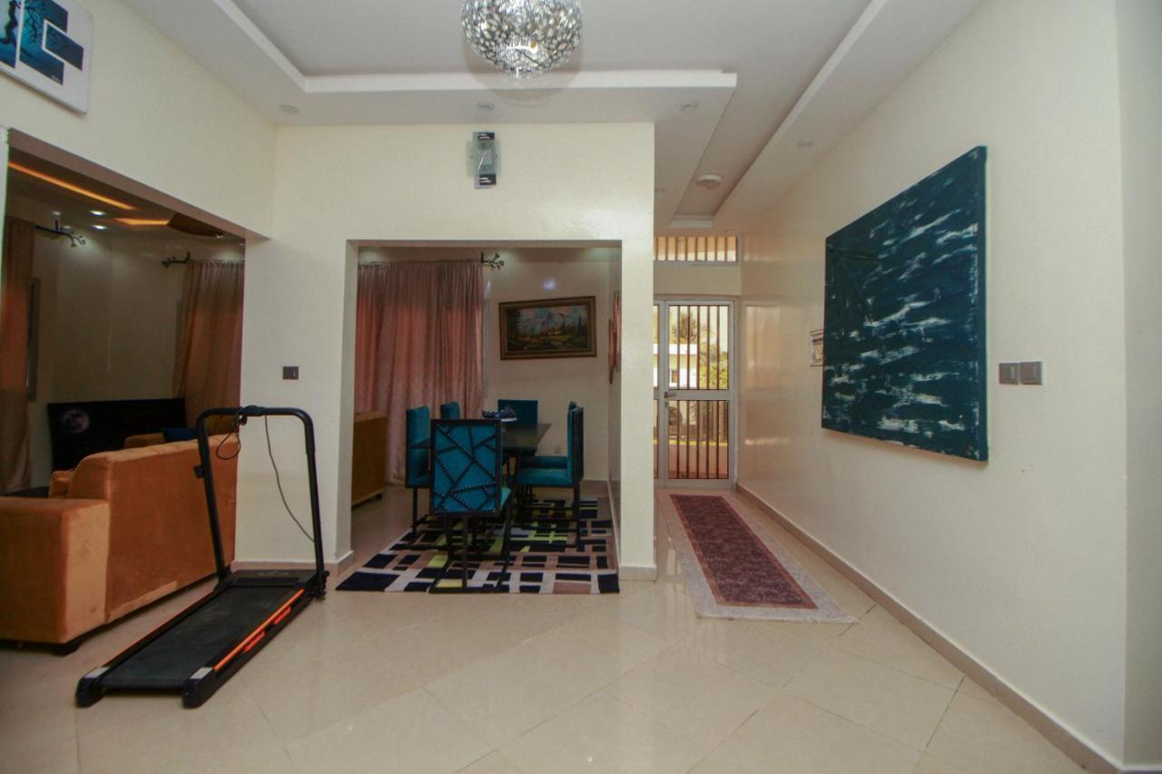 Le "Grand Bleu", Un Bel Appartement Paisible, Sur Et Spatieux Au Coeur De La Station Balneaire De Saly Portudal Esterno foto